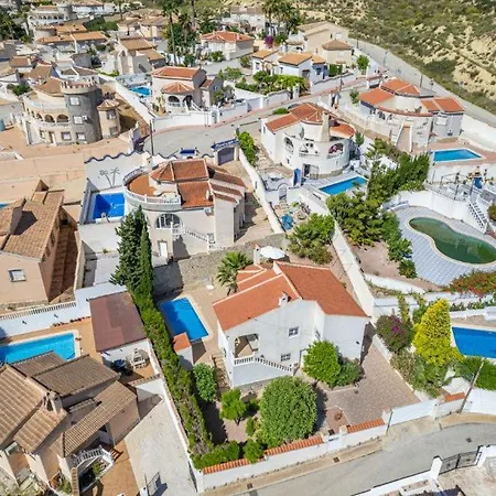 4 Bed Near Golf Course * سيوداد كيسادا