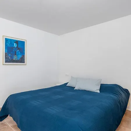 4 Bed Near Golf Course فيلة *
