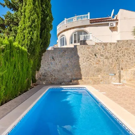4 Bed Near Golf Course * سيوداد كيسادا